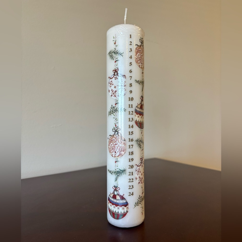 Christmas countdown candle